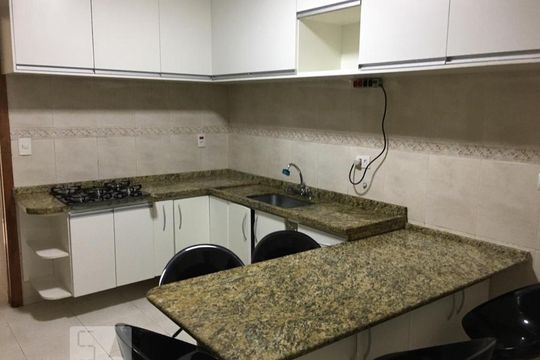 Cozinha de casa para alugar com 1 quarto, 60m² em Vila Santa Maria, São Paulo