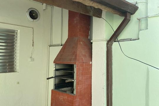 Churrasqueira de casa à venda com 4 quartos, 229m² em Pestana, Osasco