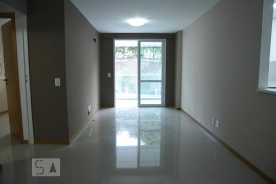 Sala  de apartamento à venda com 2 quartos, 76m² em Freguesia (jacarepaguá), Rio de Janeiro