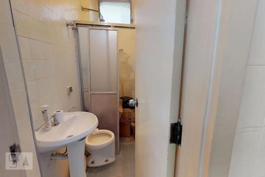 Área de Serviço Banheiro de apartamento para alugar com 4 quartos, 250m² em Perdizes, São Paulo
