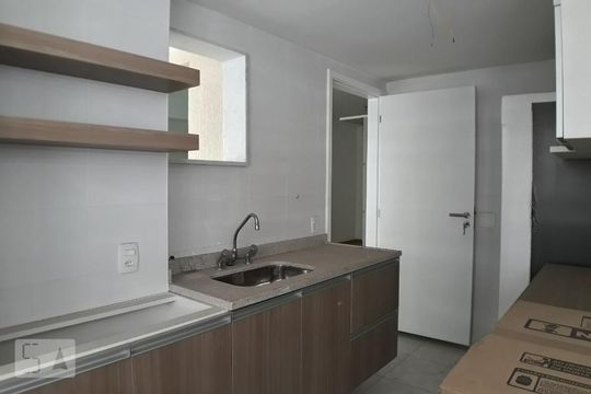 Cozinha de apartamento à venda com 1 quarto, 55m² em Icaraí, Niterói