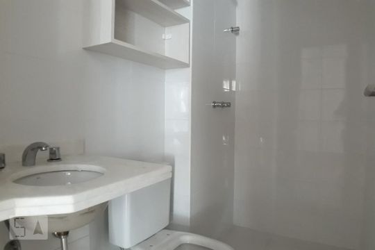 Banheiro da Suite  de apartamento à venda com 1 quarto, 55m² em Icaraí, Niterói