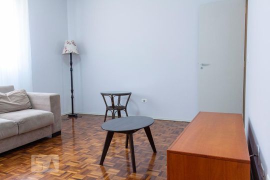 Sala de apartamento para alugar com 3 quartos, 75m² em Aclimação, São Paulo