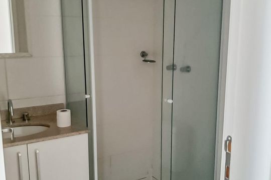 Banheiro de apartamento para alugar com 2 quartos, 78m² em Centro, Osasco