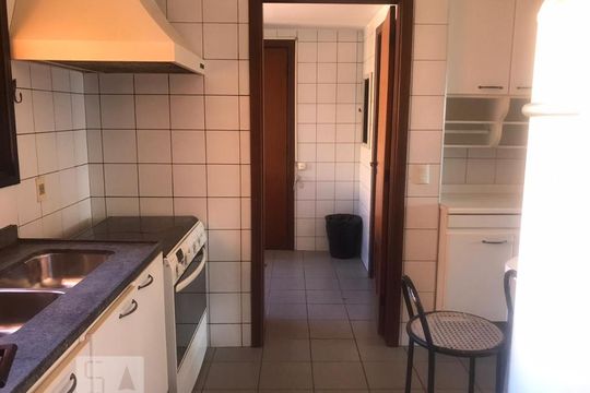 Cozinha de apartamento à venda com 3 quartos, 205m² em Jardim Ampliação, São Paulo