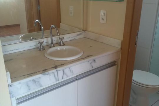 Banheiro de apartamento para alugar com 1 quarto, 44m² em Santana, São Paulo