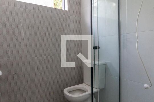 Banheiro de apartamento para alugar com 1 quarto, 46m² em Vila Nova Conceição, São Paulo