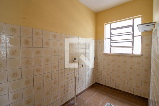 Cozinha 2 de casa à venda com 5 quartos, 180m² em Sarandi, Porto Alegre