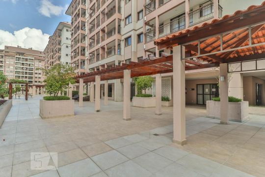 Fachada de apartamento à venda com 3 quartos, 87m² em Taquara, Rio de Janeiro