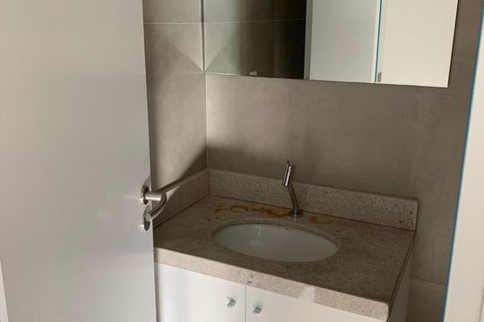 Banheiro de apartamento para alugar com 2 quartos, 80m² em Tijuca, Rio de Janeiro