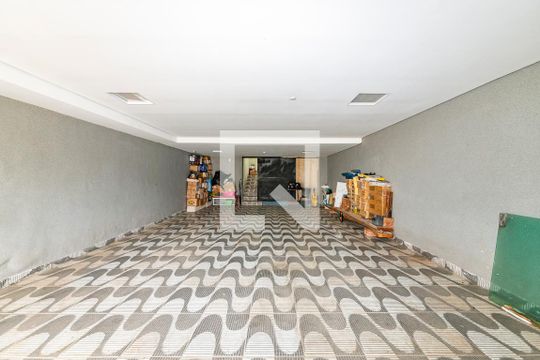 Garagem de casa para alugar com 3 quartos, 470m² em Buritis, Belo Horizonte
