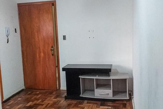 Apartamento à venda com 1 quarto, 35m² em Passo da Areia, Porto Alegre