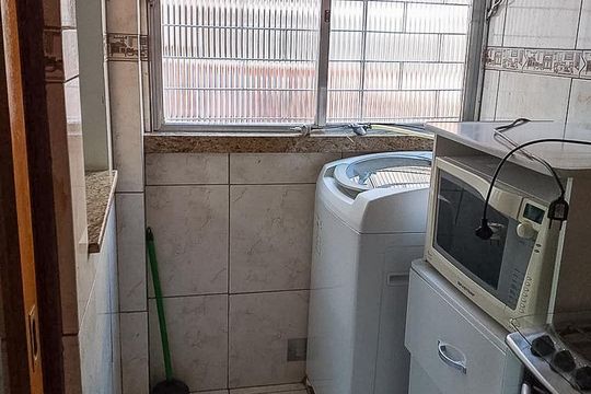 Cozinha e Área de Serviço de apartamento à venda com 1 quarto, 35m² em Passo da Areia, Porto Alegre