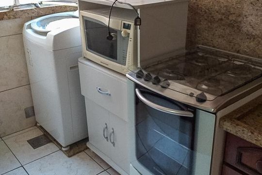 Cozinha e Área de Serviço de apartamento à venda com 1 quarto, 35m² em Passo da Areia, Porto Alegre