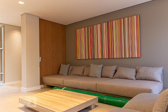 Área Comum - Sala de TV de kitnet/studio para alugar com 1 quarto, 28m² em Liberdade, São Paulo