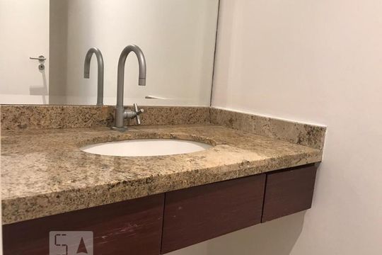 Lavabo de apartamento à venda com 4 quartos, 185m² em Real Parque, São Paulo