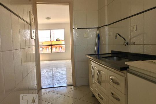 Cozinha de apartamento à venda com 2 quartos, 57m² em Parque Boturussu, São Paulo