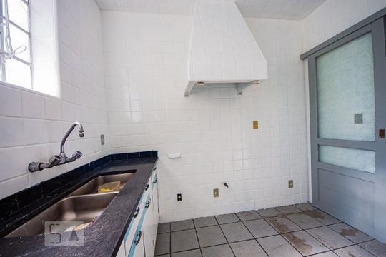 Cozinha  de casa para alugar com 4 quartos, 150m² em Auxiliadora, Porto Alegre
