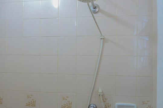 Banheiro de Serviço de apartamento à venda com 3 quartos, 120m² em Grajaú, Rio de Janeiro