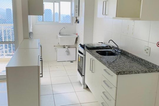 Banheiro de apartamento à venda com 1 quarto, 41m² em Vila Campesina, Osasco