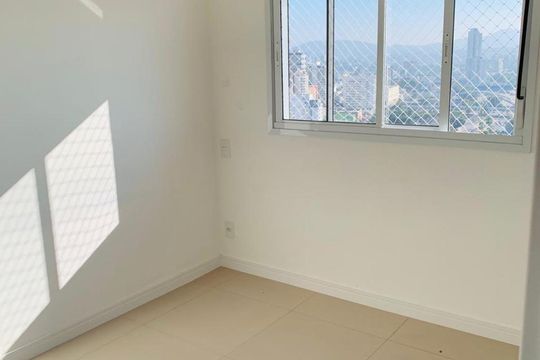 Quarto de apartamento à venda com 1 quarto, 41m² em Vila Campesina, Osasco