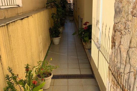 Corredor de casa à venda com 4 quartos, 229m² em Vila Ipojuca, São Paulo