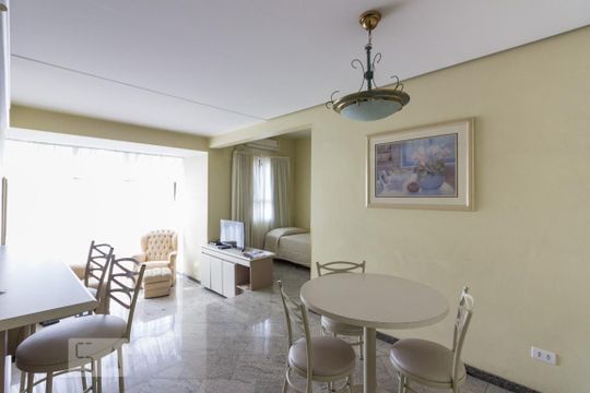 Sala de kitnet/studio para alugar com 1 quarto, 56m² em Santana, São Paulo