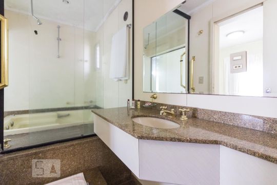 Banheiro Suite de kitnet/studio para alugar com 1 quarto, 56m² em Santana, São Paulo