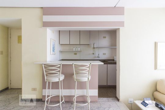 Cozinha de kitnet/studio para alugar com 1 quarto, 56m² em Santana, São Paulo
