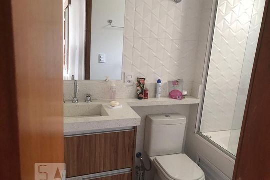 Banheiro de apartamento para alugar com 2 quartos, 62m² em Santa Paula, São Caetano do Sul