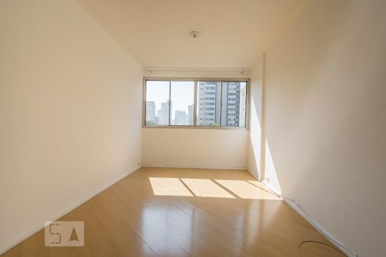 Apartamento para alugar com 2 quartos, 75m² em Vila Olímpia, São Paulo