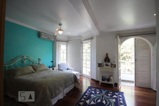 Suíte 3  de casa de condomínio para alugar com 3 quartos, 456m² em Jardim Panorama, São Paulo