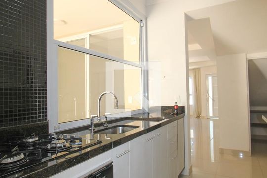 Cozinha de casa de condomínio à venda com 3 quartos, 135m² em Parque Alto Taquaral, Campinas