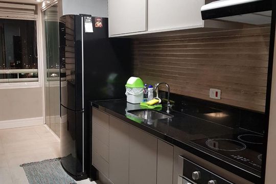 Cozinha de apartamento para alugar com 1 quarto, 74m² em Parque Industrial Tomas Edson, São Paulo