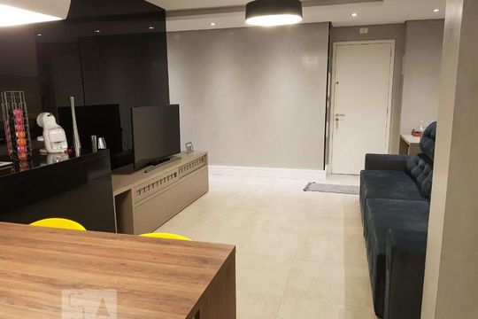 Sala de apartamento para alugar com 1 quarto, 74m² em Parque Industrial Tomas Edson, São Paulo