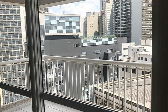 Varanda de apartamento à venda com 1 quarto, 64m² em Centro, São Paulo