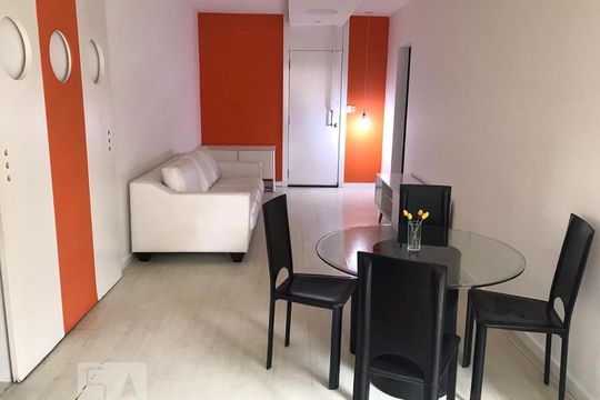 Sala de apartamento à venda com 1 quarto, 62m² em Barra da Tijuca, Rio de Janeiro