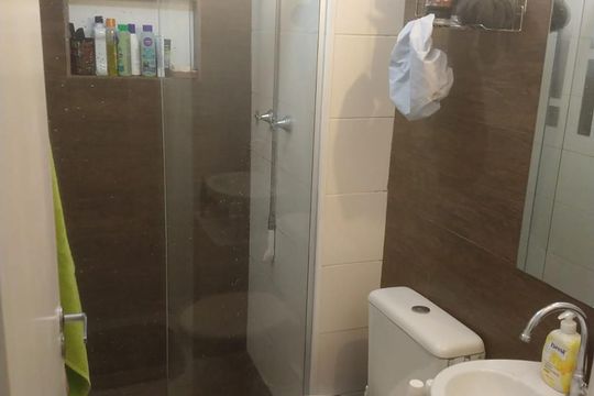 Banheiro de apartamento à venda com 1 quarto, 35m² em Quinta da Paineira, São Paulo