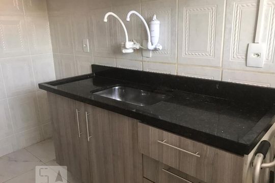 Cozinha de apartamento à venda com 2 quartos, 58m² em Vila Pierina, São Paulo