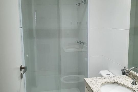 Banheiro da Suite de apartamento à venda com 2 quartos, 80m² em Icaraí, Niterói
