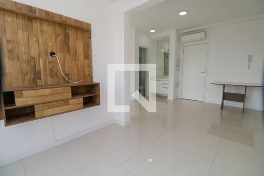 Sala de apartamento para alugar com 1 quarto, 35m² em Sumarezinho, São Paulo