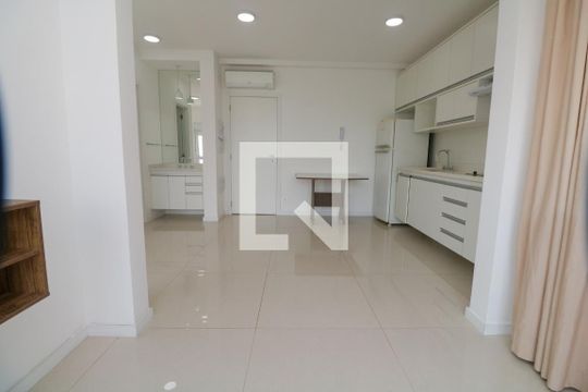 Sala de apartamento para alugar com 1 quarto, 35m² em Sumarezinho, São Paulo