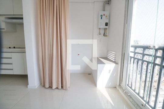 Sala de apartamento para alugar com 1 quarto, 35m² em Sumarezinho, São Paulo