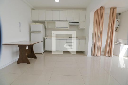 Sala de apartamento para alugar com 1 quarto, 35m² em Sumarezinho, São Paulo