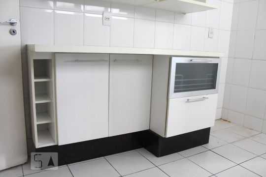 Cozinha - Armários de apartamento à venda com 2 quartos, 76m² em Jardim Pacaembu, Jundiaí