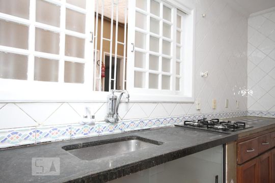 Studio de kitnet/studio para alugar com 1 quarto, 20m² em Vila Monumento, São Paulo