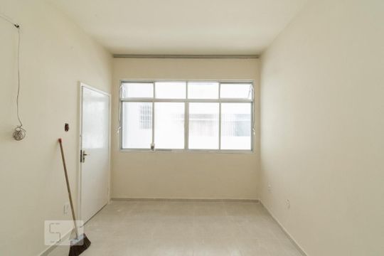 Kitnet de kitnet/studio à venda com 1 quarto, 30m² em Centro, Niterói