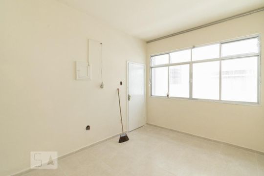 Kitnet de kitnet/studio à venda com 1 quarto, 30m² em Centro, Niterói