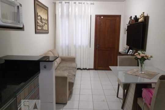 Casa para alugar com 2 quartos, 74m² em São José, Canoas