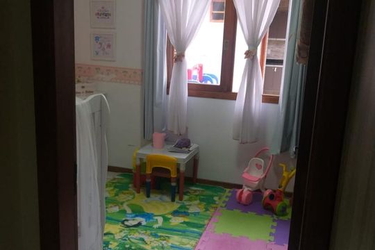 Casa à venda com 2 quartos, 74m² em São José, Canoas